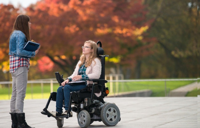 Electric wheelchair