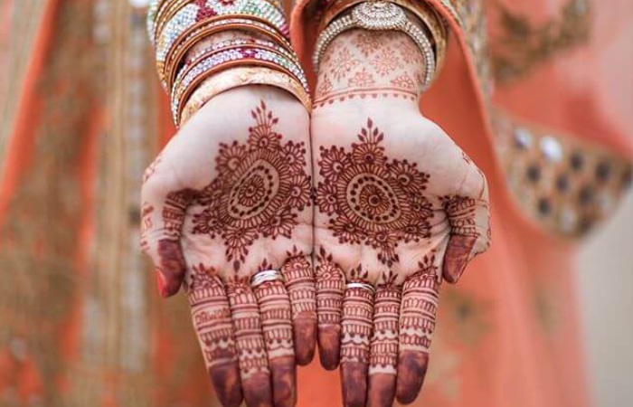 Simple Mehendi Designs For Wedding