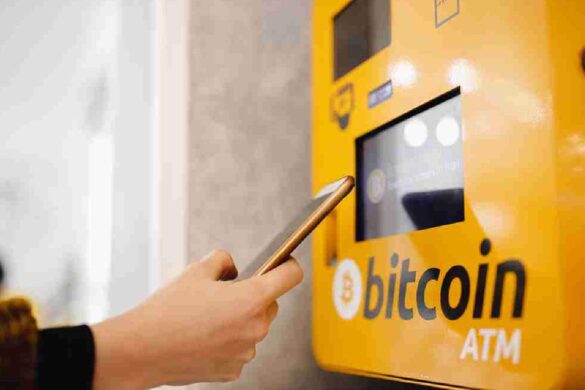 How Bitcoin ATMs Simplify The Coins To Cash Experience For Everyday Users